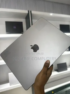 New Laptop Apple MacBook Pro 2020 M1 16GB Apple M1 Pro SSD 512GB