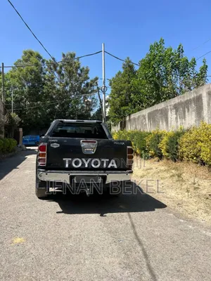Toyota Hilux 2009 Black