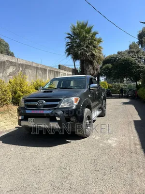 Toyota Hilux 2009 Black
