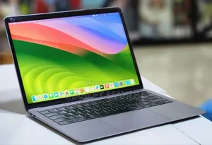 New Laptop Apple MacBook Air 2019 8GB Intel Core I5 SSD 256GB