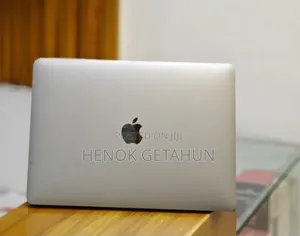 Photo - New Laptop Apple MacBook Pro 2019 16GB Intel Core I7 SSD 512GB