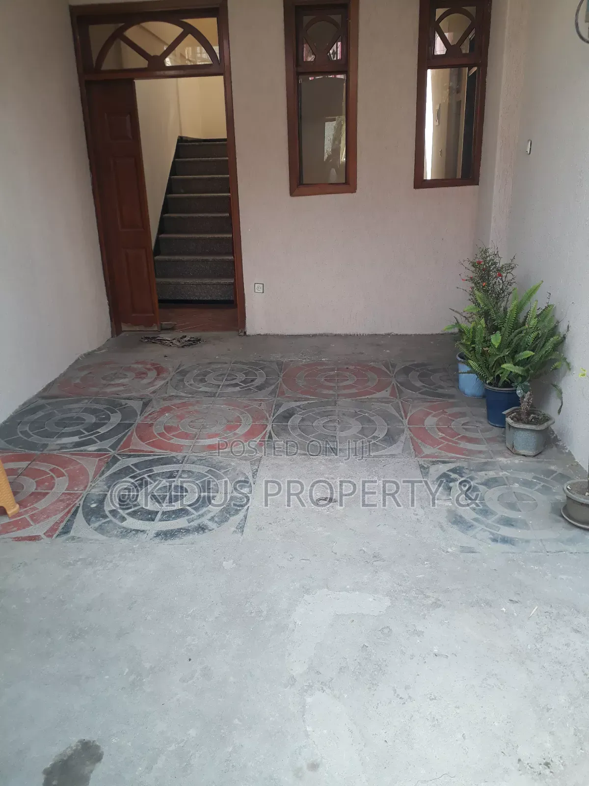 4bdrm House in Nasswe Real State, Nifas Silk-Lafto for rent