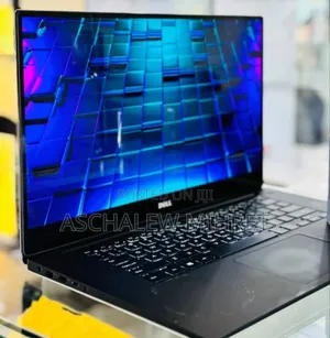 New Laptop Dell Precision 5520 16GB Intel Core I7 SSD 512GB