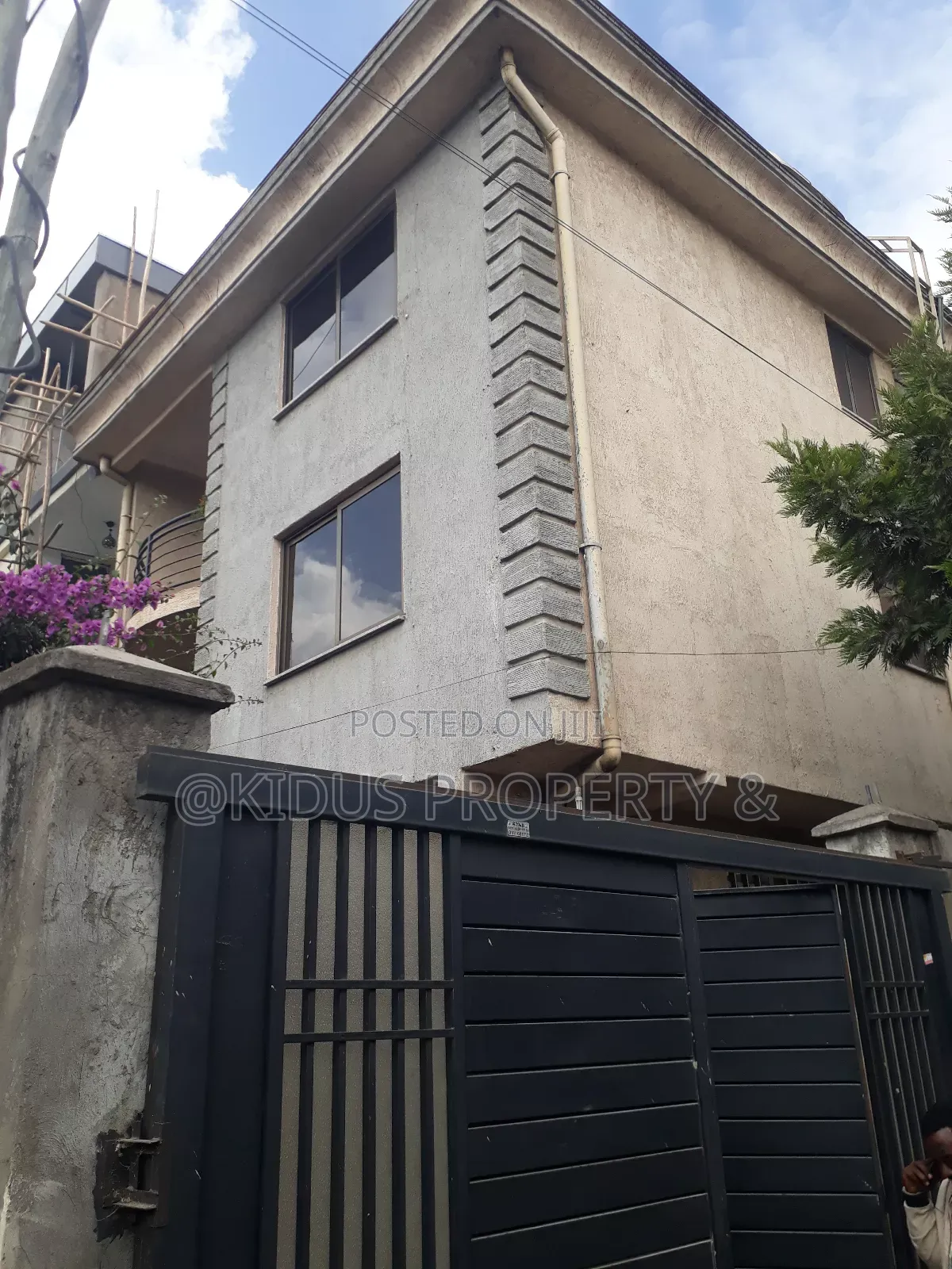 5bdrm House in Mekaele Africa, Nifas Silk-Lafto for rent