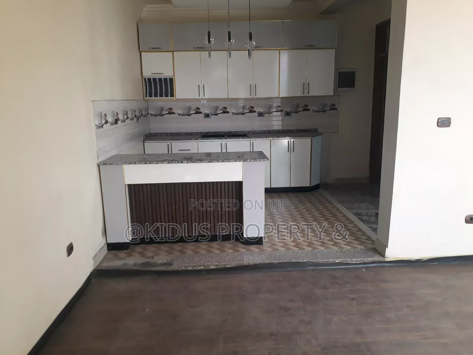 5bdrm House in Mekaele Africa, Nifas Silk-Lafto for rent