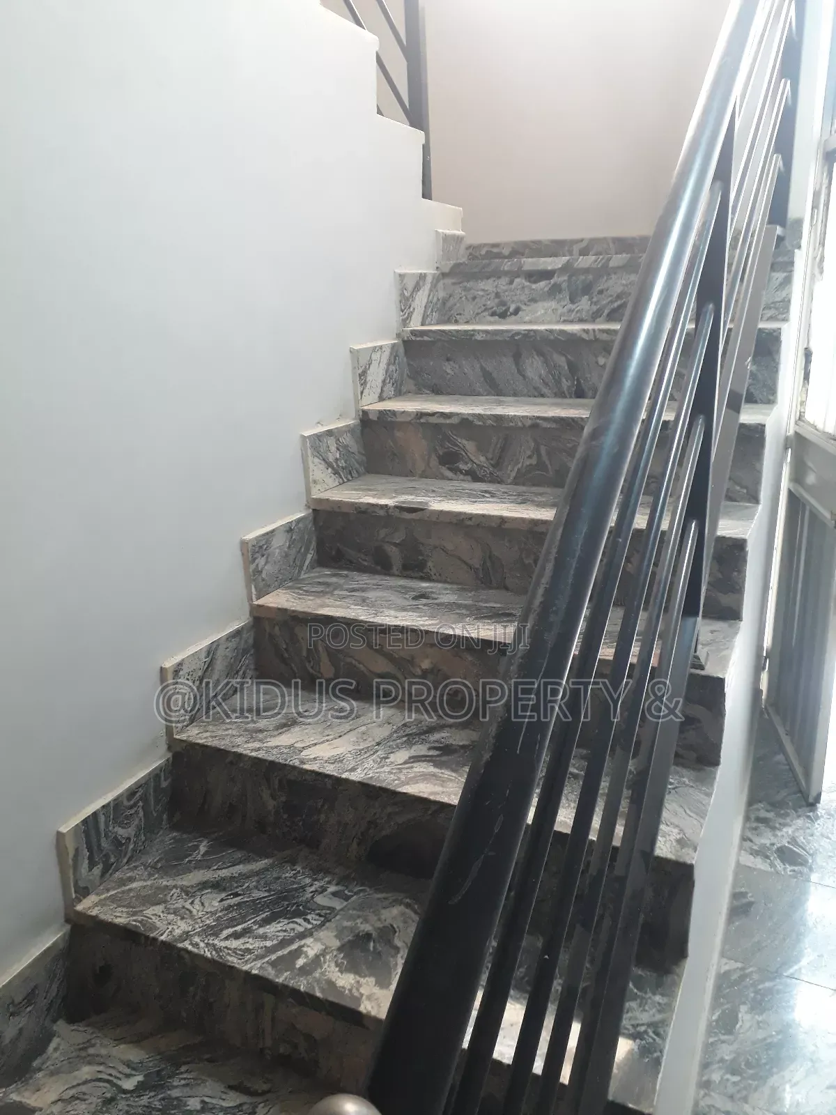 5bdrm House in Mekaele Africa, Nifas Silk-Lafto for rent