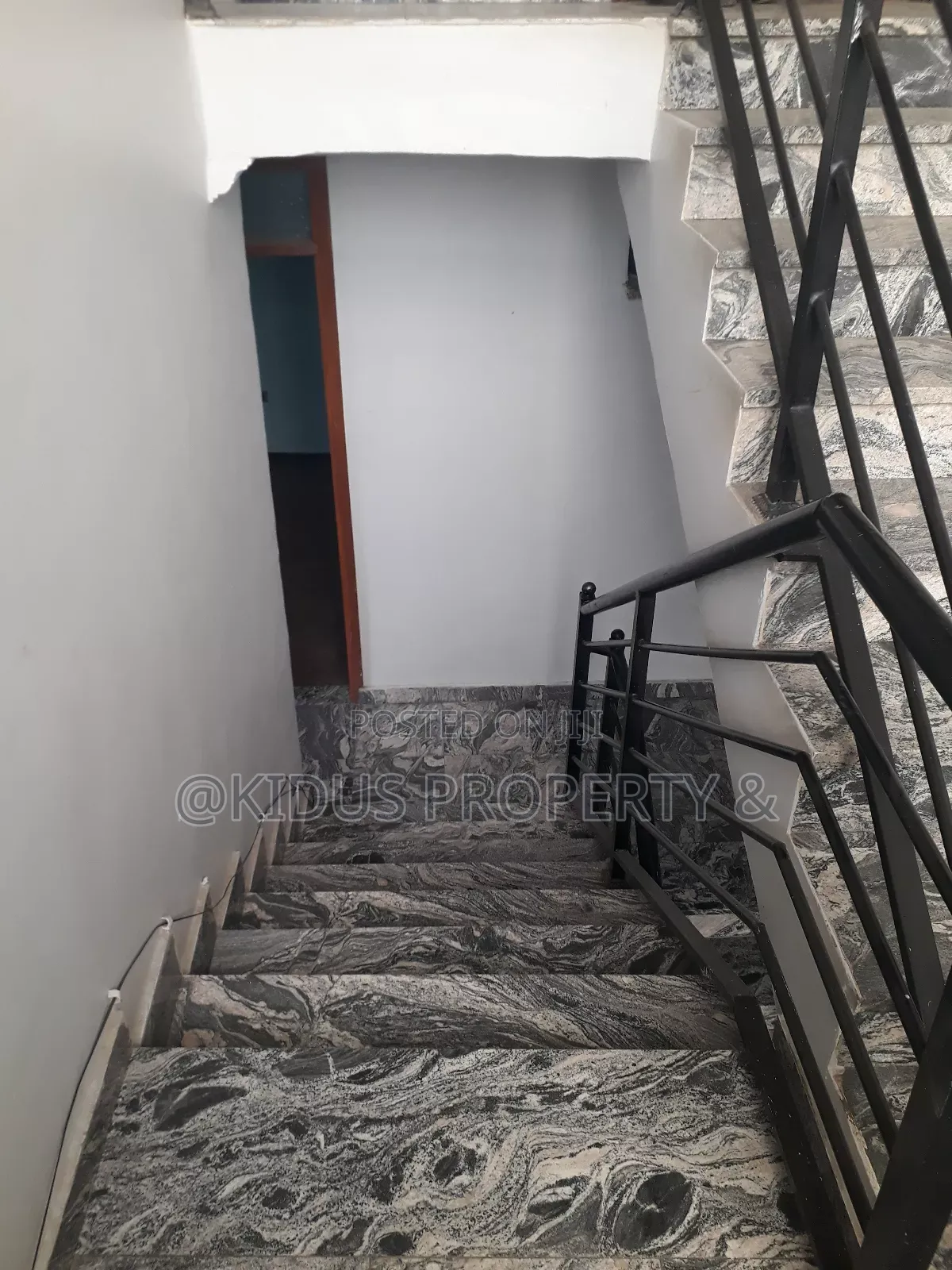 5bdrm House in Mekaele Africa, Nifas Silk-Lafto for rent