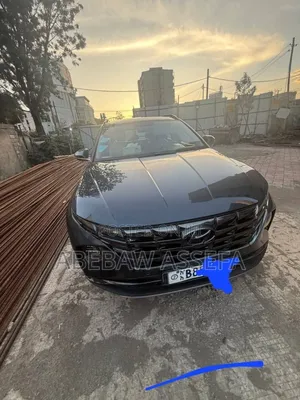 Photo - Hyundai Tucson 2021 Gray