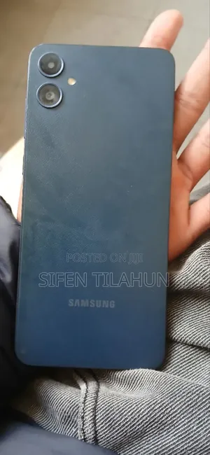 Samsung Galaxy F05 64 GB Blue