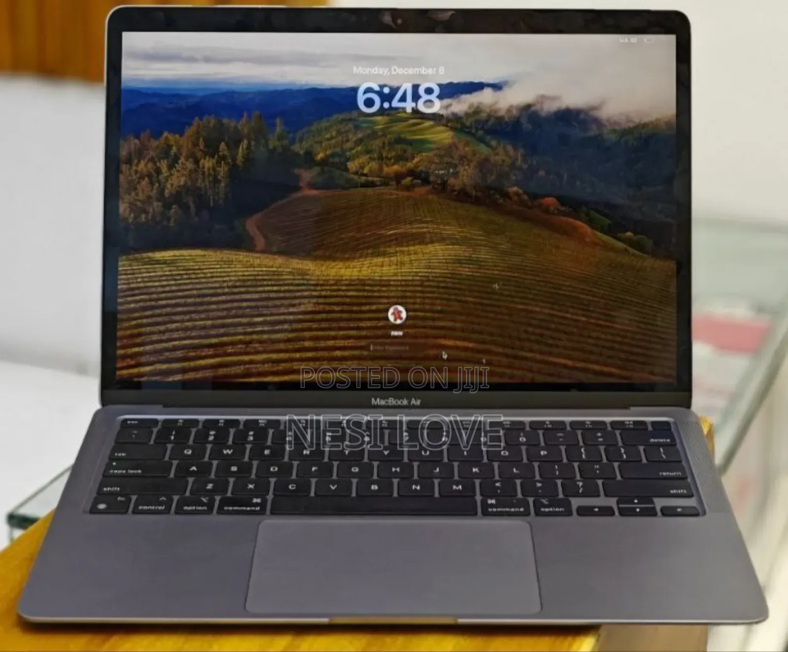 New Laptop Apple MacBook Air 2020 M1 8GB SSD 256GB