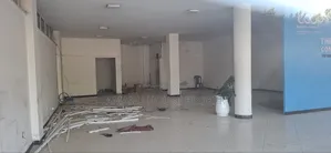 አስቸኳይ የሚከራይ165sqm ለshoroom እና ለካፌ ፣ለባንክ የሚሆን ግራወንድ ላይ ፍየል ቤት አከባቢ