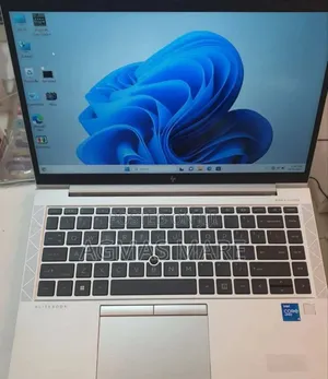 Photo - New Laptop HP EliteBook 840 G8 16GB Intel Core i5 SSD 512GB
