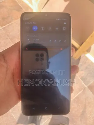 Samsung A10 32 GB Purple