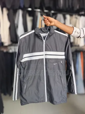 ፅድት ያሉ ሻማ ጃኬቶች