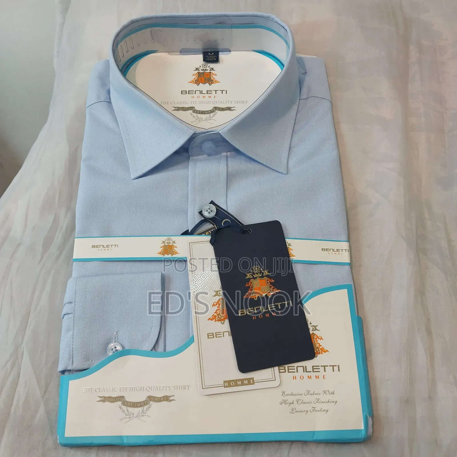 Men’S Light Blue Long-Sleeve Button-Up Shirt – Clean