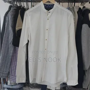 Men’S White Long-Sleeve Button-Up Shirt – Clean
