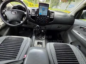 Toyota Hilux 2009 Gray