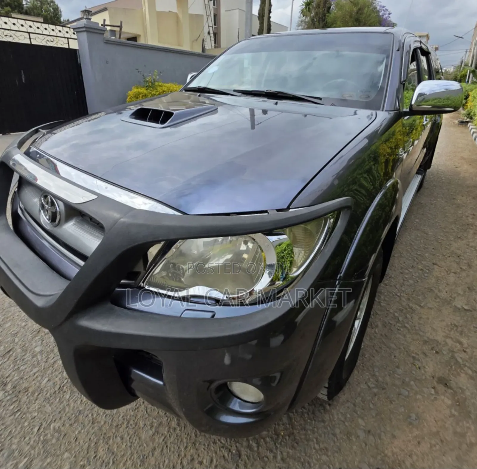 Toyota Hilux 2009 Gray