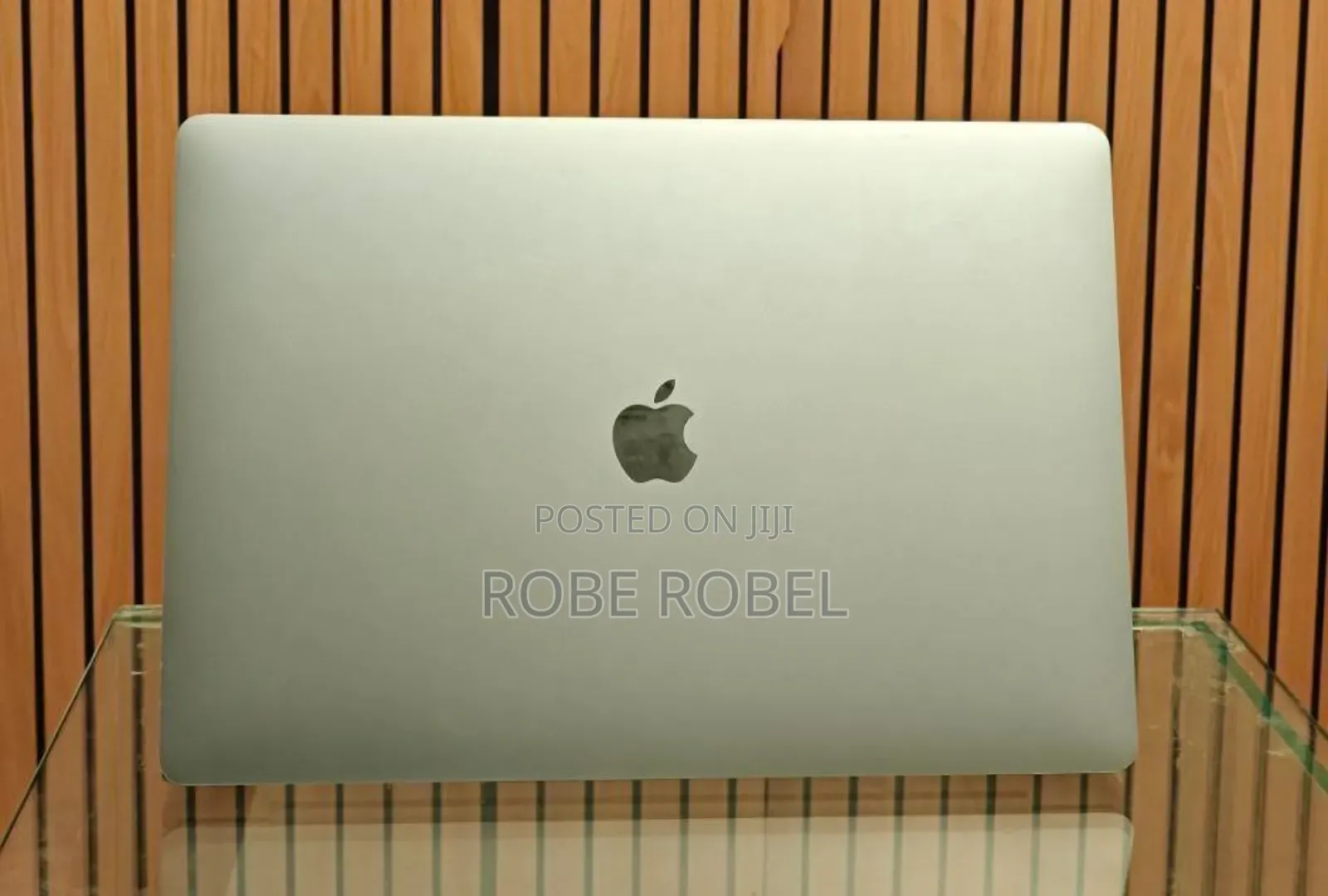 New Laptop Apple MacBook Pro 2019 8GB Intel Core I5 SSD 512GB