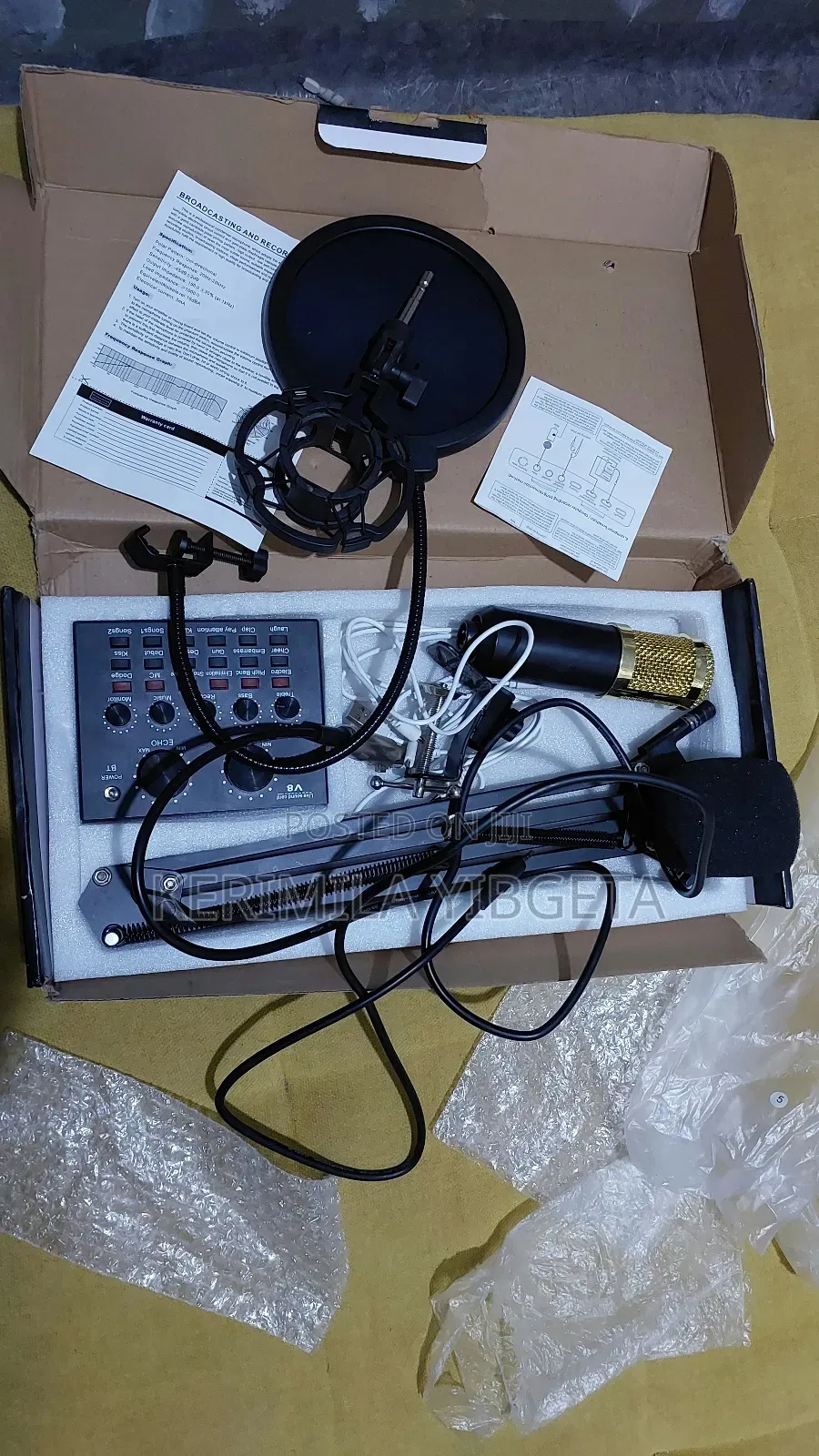 Professional Live Mic Condenser Bm800+V8 Metal Body