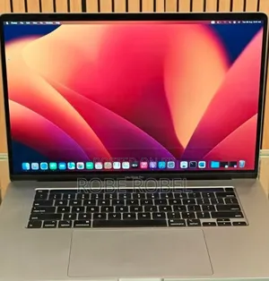 New Laptop Apple MacBook Pro 2019 8GB Intel Core I5 SSD 512GB