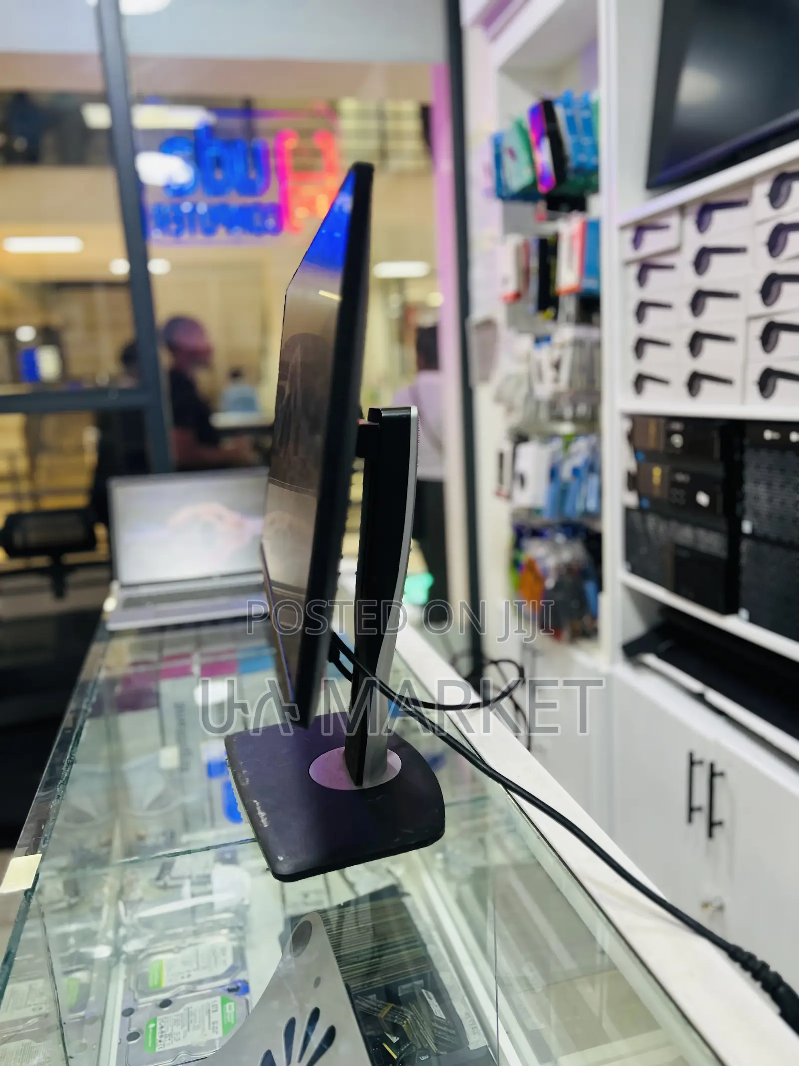 Dell Frameless 24” Inch Monitor