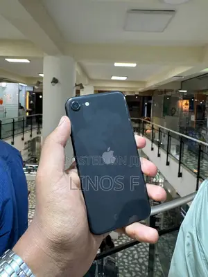 Apple iPhone SE (2022) 128 GB Black