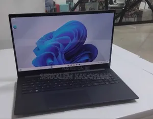 New Laptop Asus VivoBook 15 X505BA 16GB Intel Core I9 SSD 1T