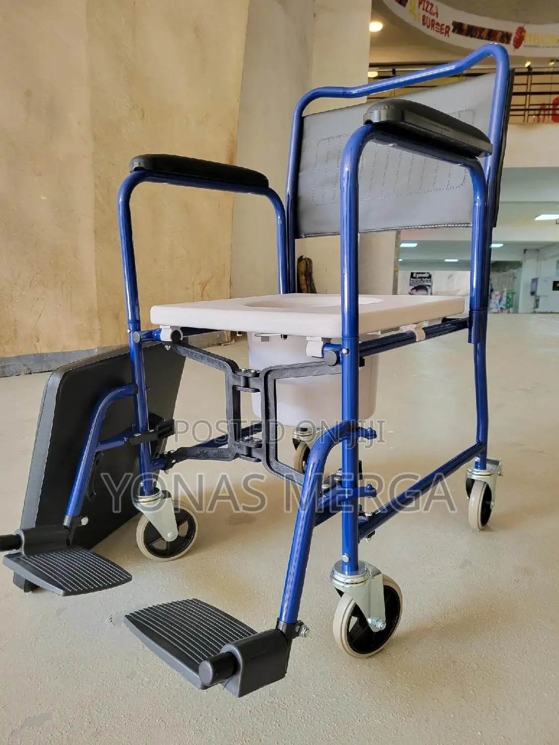 Commode Chair棘既wheelchair With Built-in Toilet for Home Bedroom