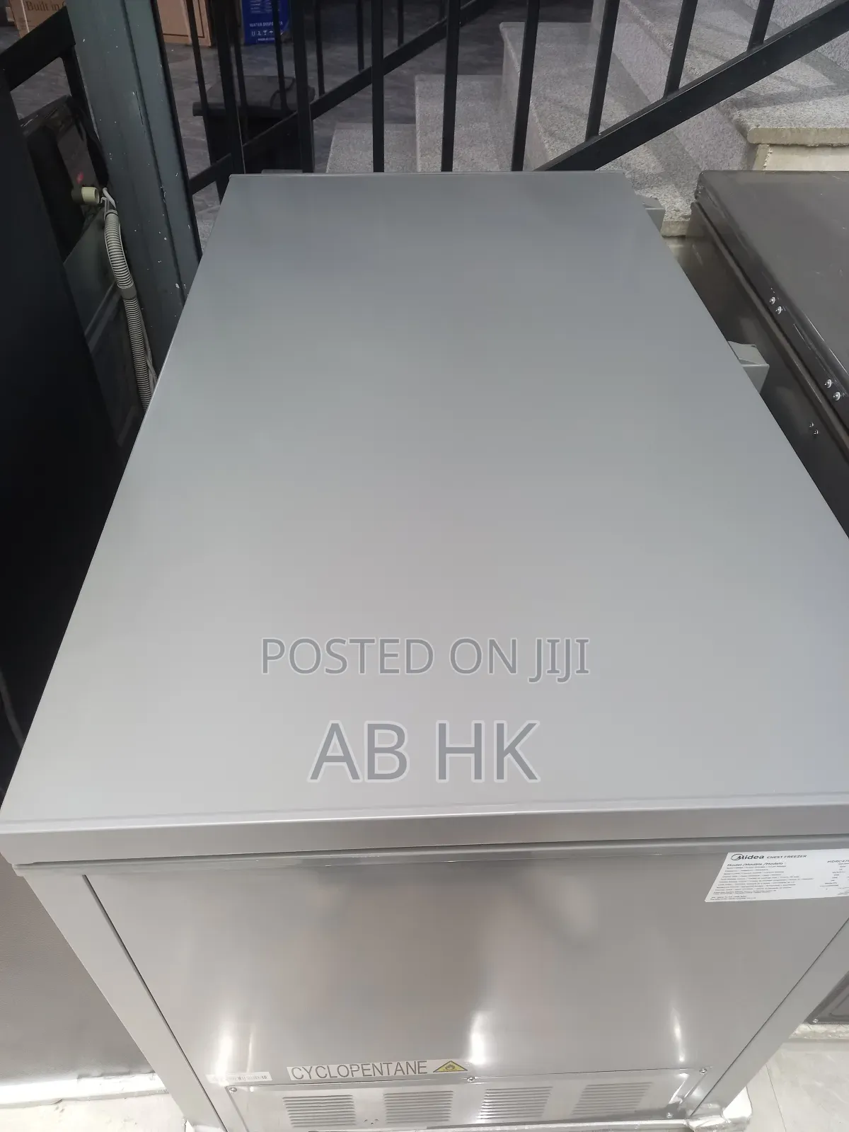 Midea479deep Freezer