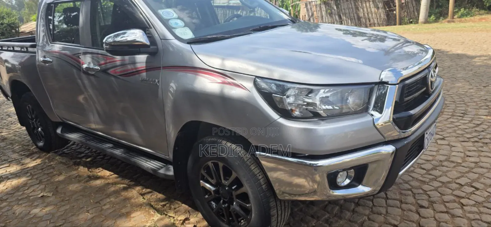Toyota Hilux 2022 Silver