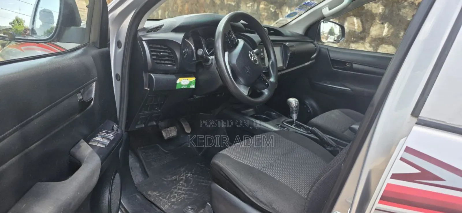 Toyota Hilux 2022 Silver