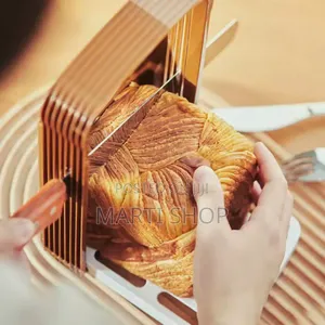 Photo - Foldable Bread Slicer Cutter
