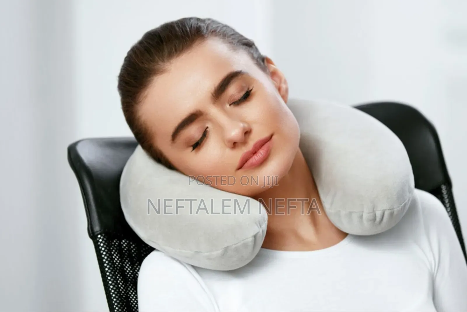 U-Shaped Massage Pillow