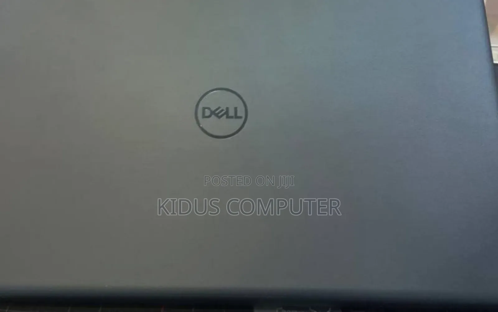 New Laptop Dell Vostro V13 8GB Intel Core I5 SSD 512GB
