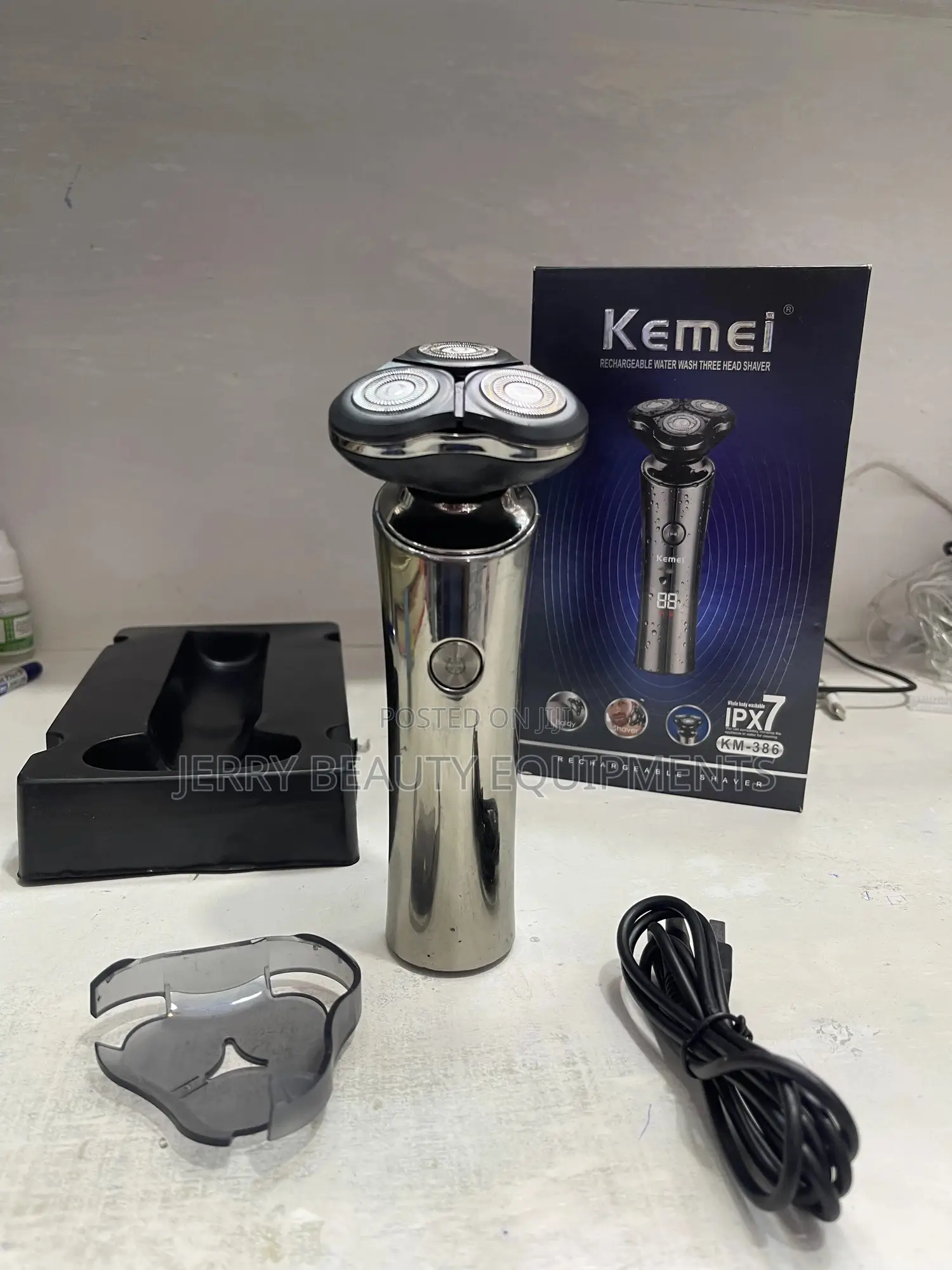 Kemei Km 386 Rechargeable Shaver
