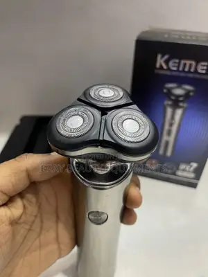 Kemei Km 386 Rechargeable Shaver