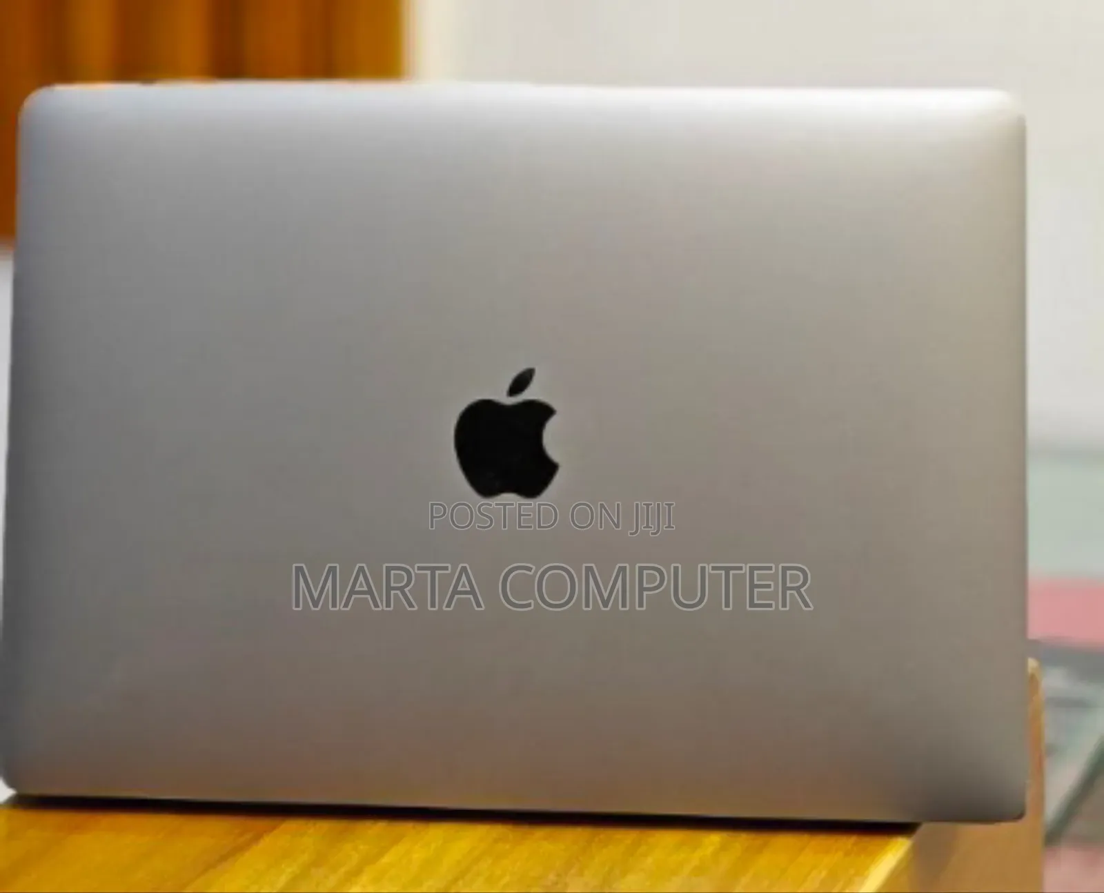 New Laptop Apple MacBook Pro 2019 8GB Intel Core I5 SSD 512GB