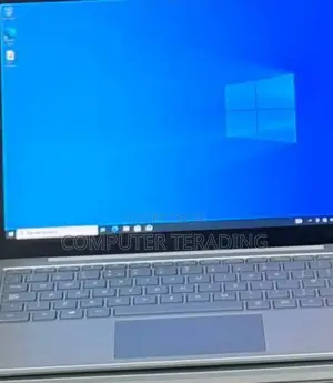 New Laptop Microsoft Surface 8GB Intel Core I5 SSD 512GB