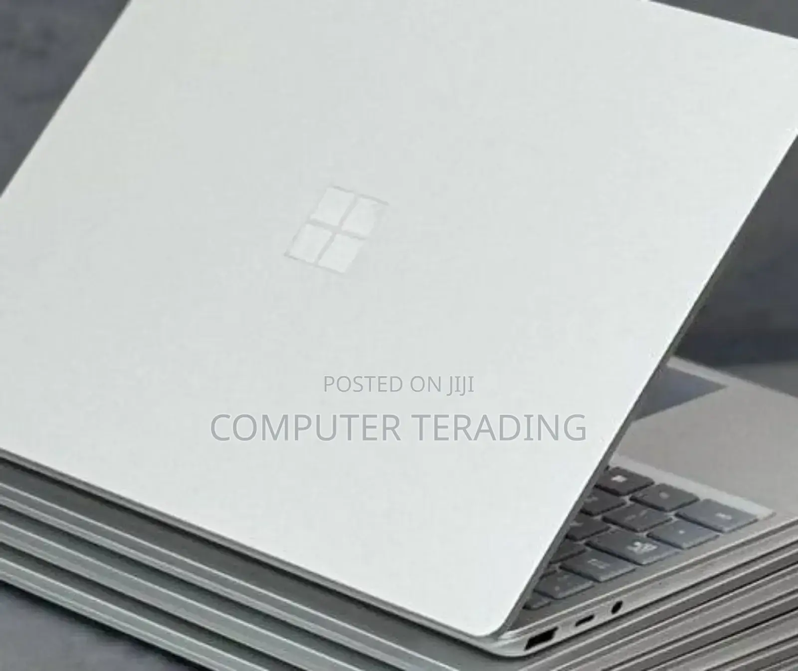New Laptop Microsoft Surface 8GB Intel Core I5 SSD 512GB