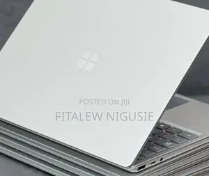 New Laptop Microsoft Surface 8GB Intel Core I5 SSD 512GB