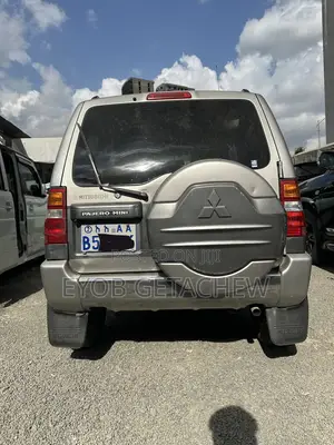 Mitsubishi Pajero Mini 2002 Silver