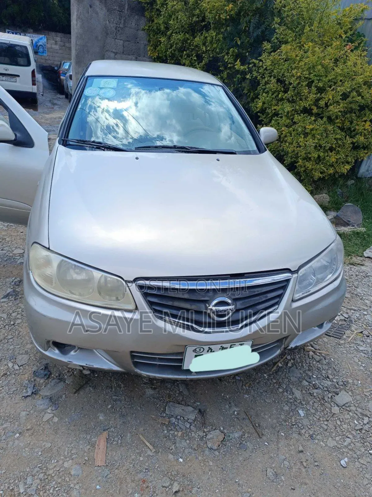 Nissan Sunny 2010 Black