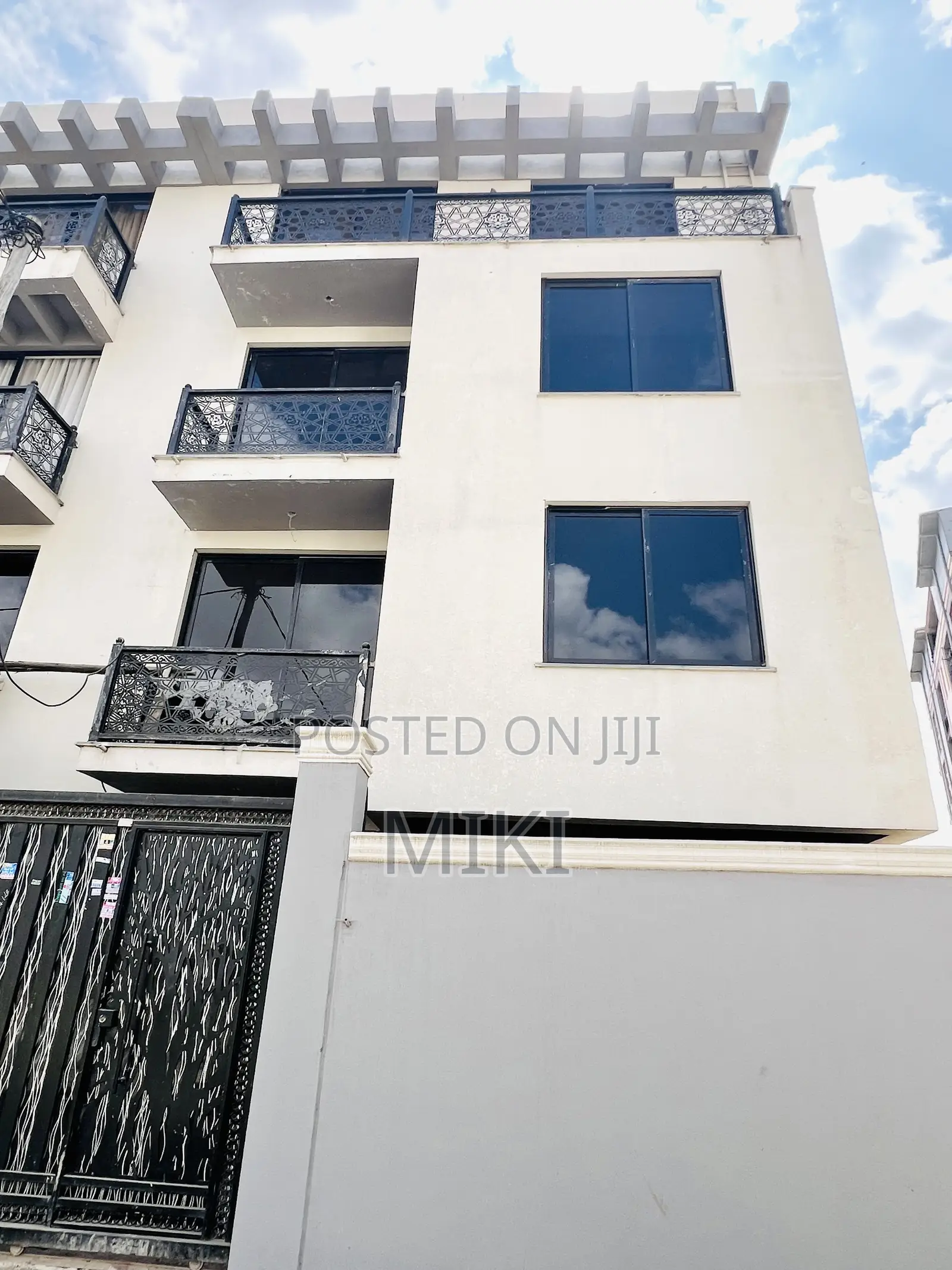 Furnished 5bdrm Townhouse/Terrace in Garment Nahom, Nifas Silk-Lafto