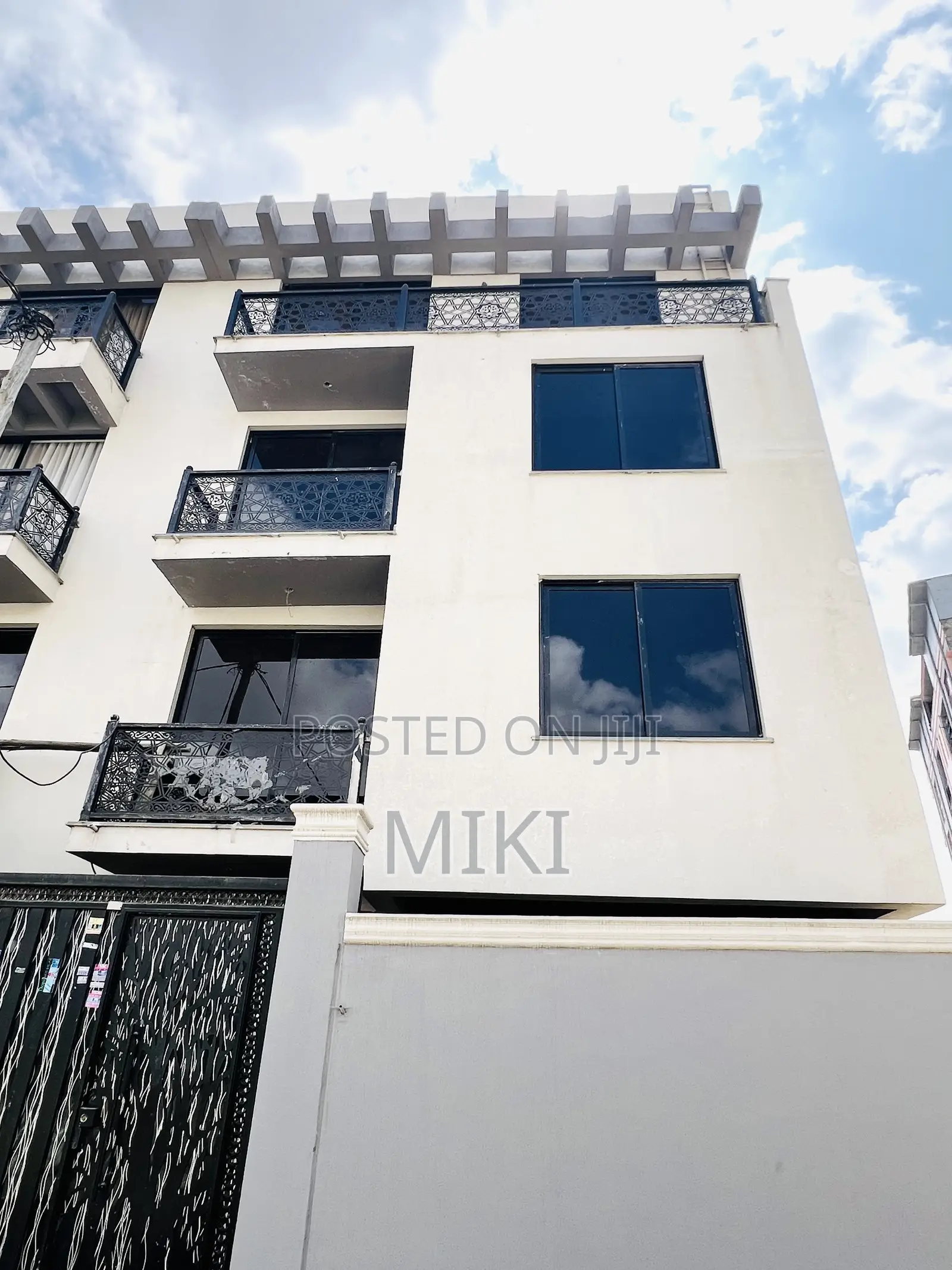 Furnished 5bdrm Townhouse/Terrace in Garment Nahom, Nifas Silk-Lafto