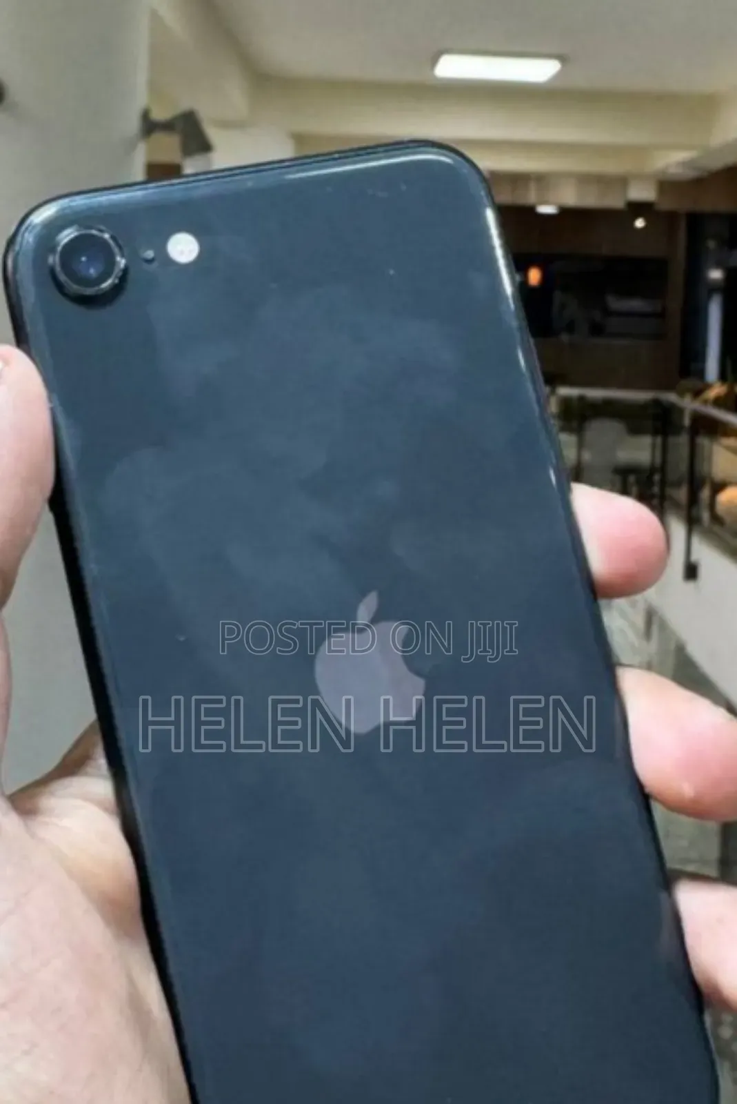 New Apple iPhone SE 128 GB Black