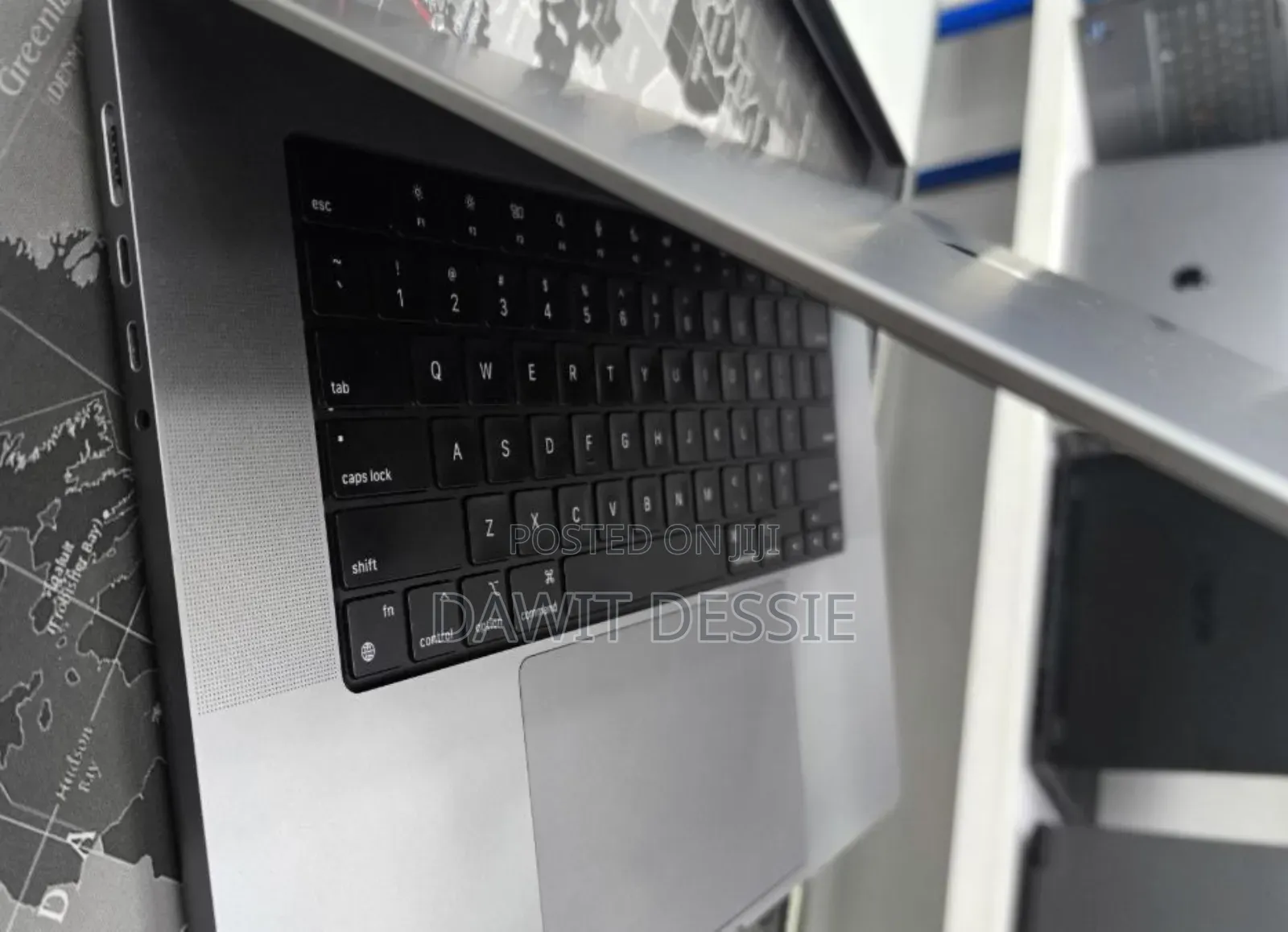 New Laptop Apple MacBook Pro M1 64GB Apple M1 Max SSD 1T