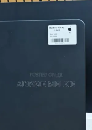 Photo - New Laptop Apple MacBook Air 2024 M3 13-Inch 8GB Apple M3 SSD 256GB