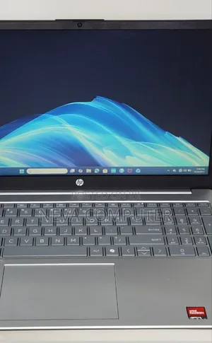 Photo - New Laptop HP Stream Notebook 8GB Intel Core I5 SSD 256GB