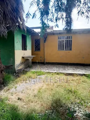2bdrm House in ወሰን, Yeka for sale